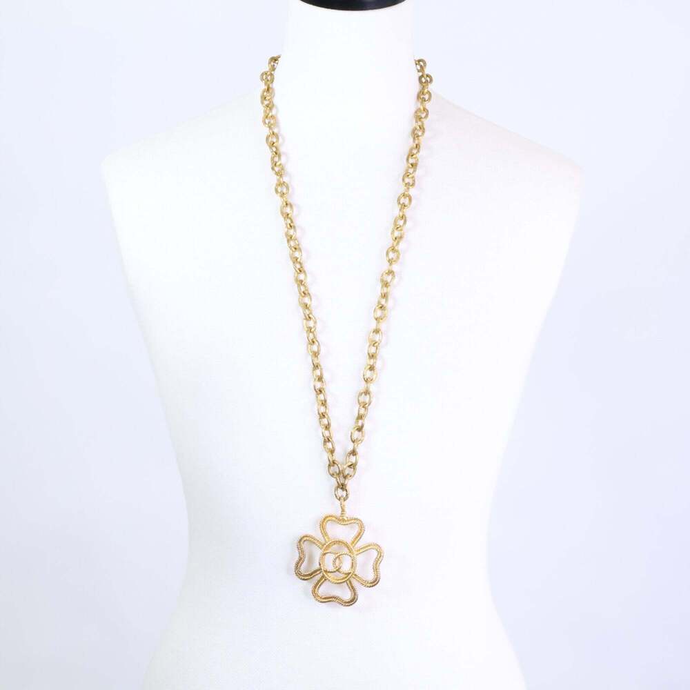 CHANEL Vintage Gold Logo Necklace - Picture 9 of 10